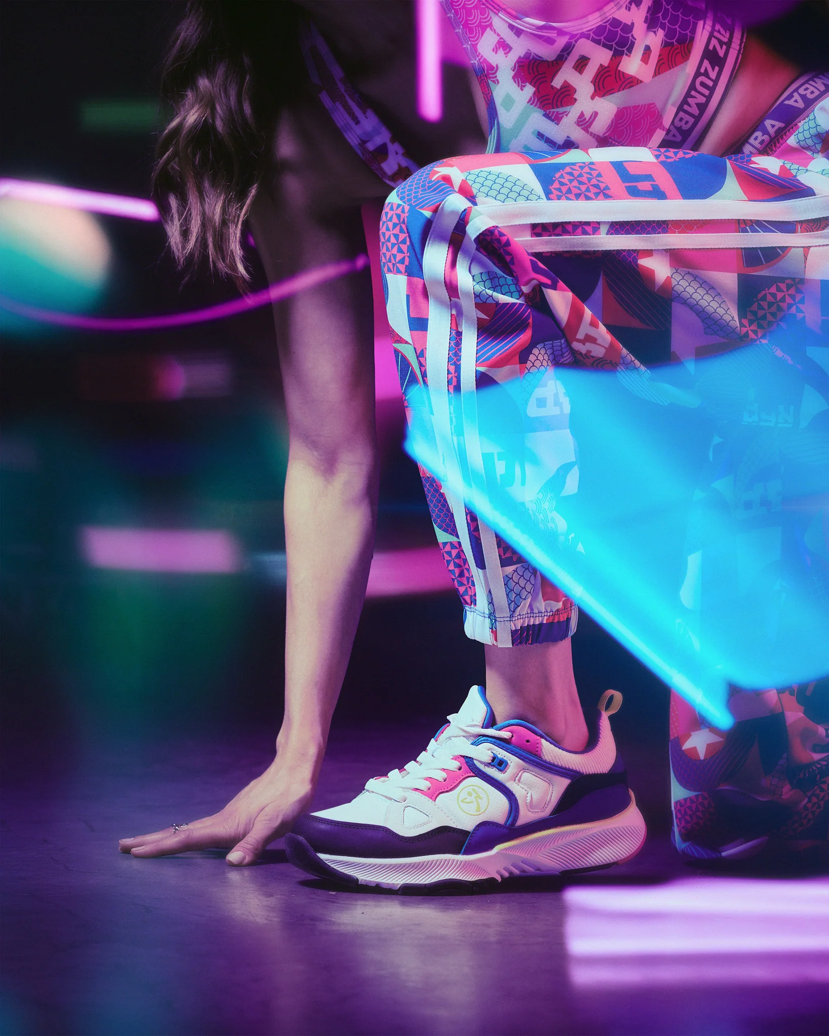 Zumba Train Street - White/Multi - Image 7